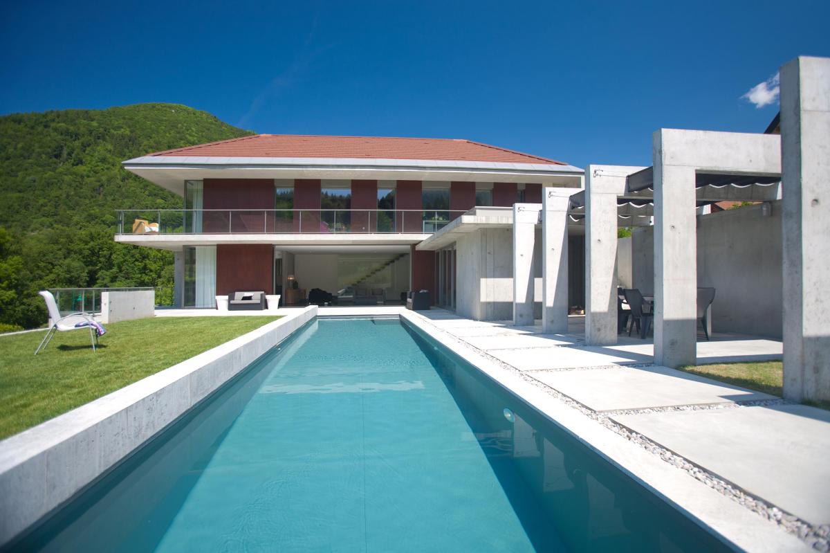 Talloires (74) villa contemporaine à vendre 